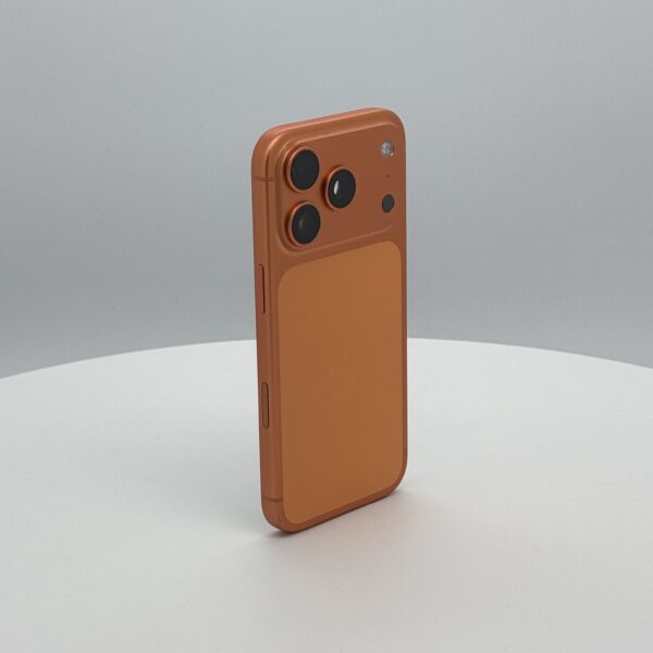iPhone 17 Pro 256GB Cosmic Orange